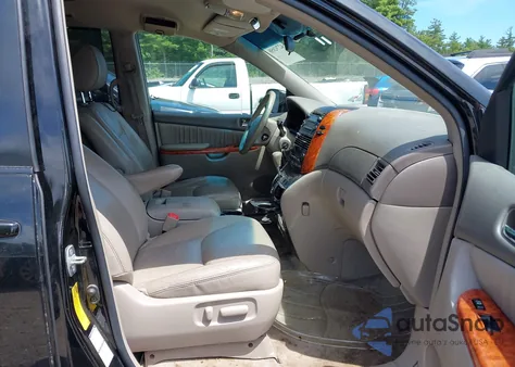 2010 Toyota Sienna Xle z USA, uszkodzony, nr VIN 5TDDK4CC5AS034121